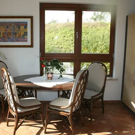 Sunshine Apartment