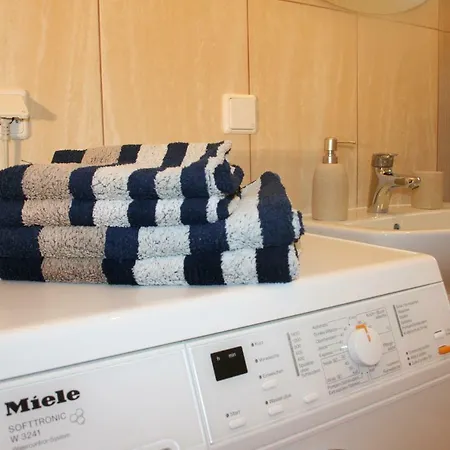 Sunshine Apartment *